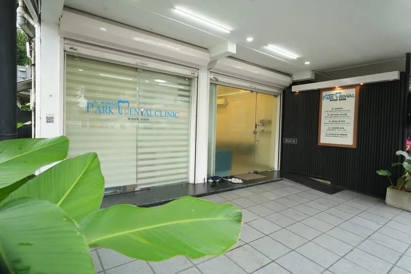 Patient treatment consult room
